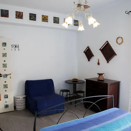 Cantalupa ゲストハウス ローマ